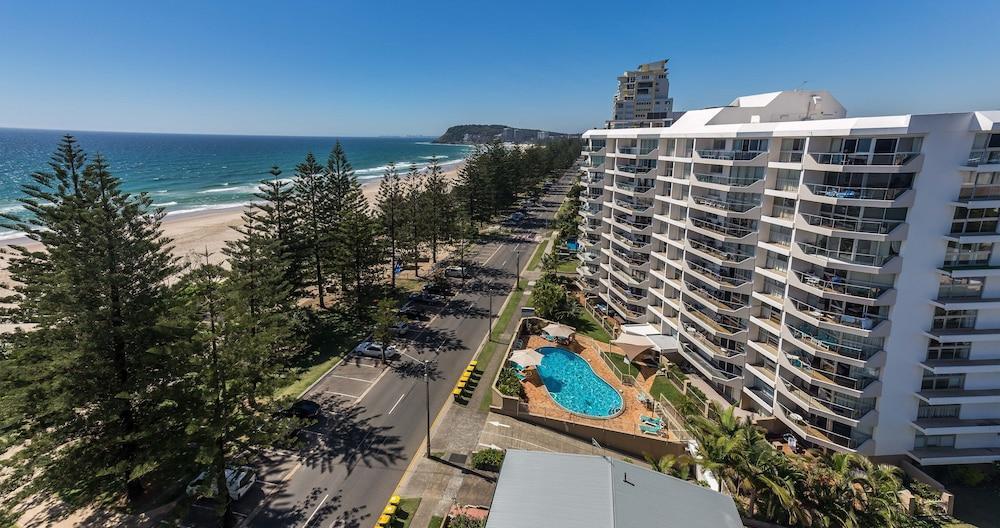 Wyuna Beachfront Holiday Apartments Gold Coast Extérieur photo