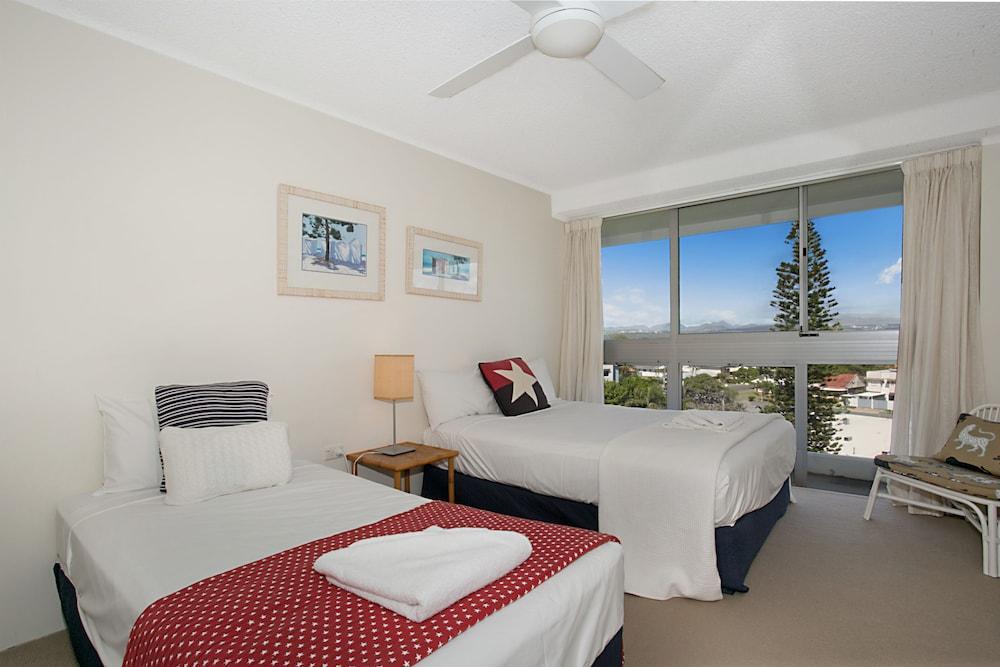 Wyuna Beachfront Holiday Apartments Gold Coast Extérieur photo