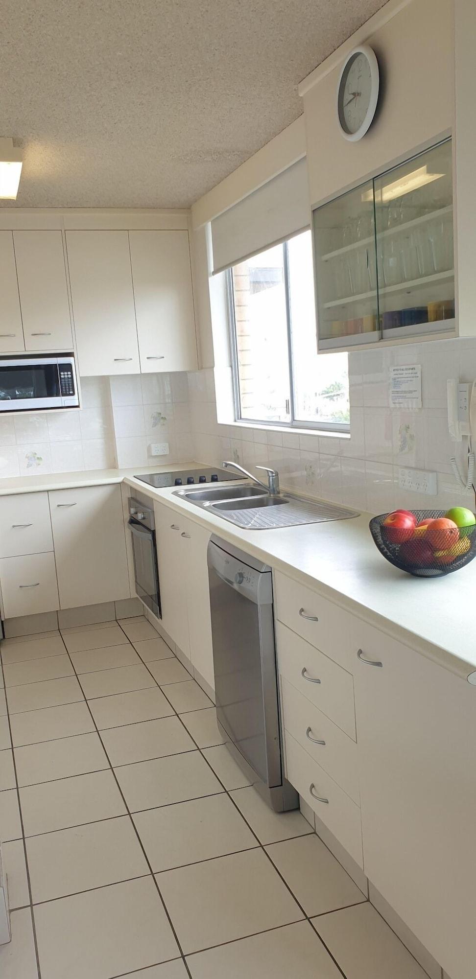 Wyuna Beachfront Holiday Apartments Gold Coast Extérieur photo