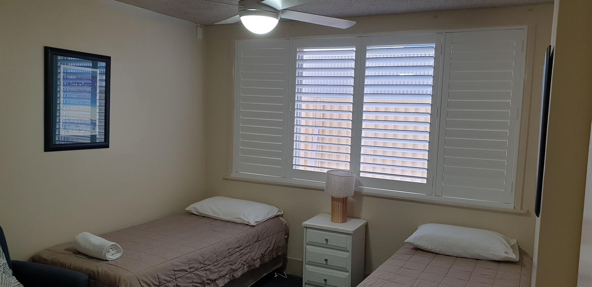 Wyuna Beachfront Holiday Apartments Gold Coast Extérieur photo
