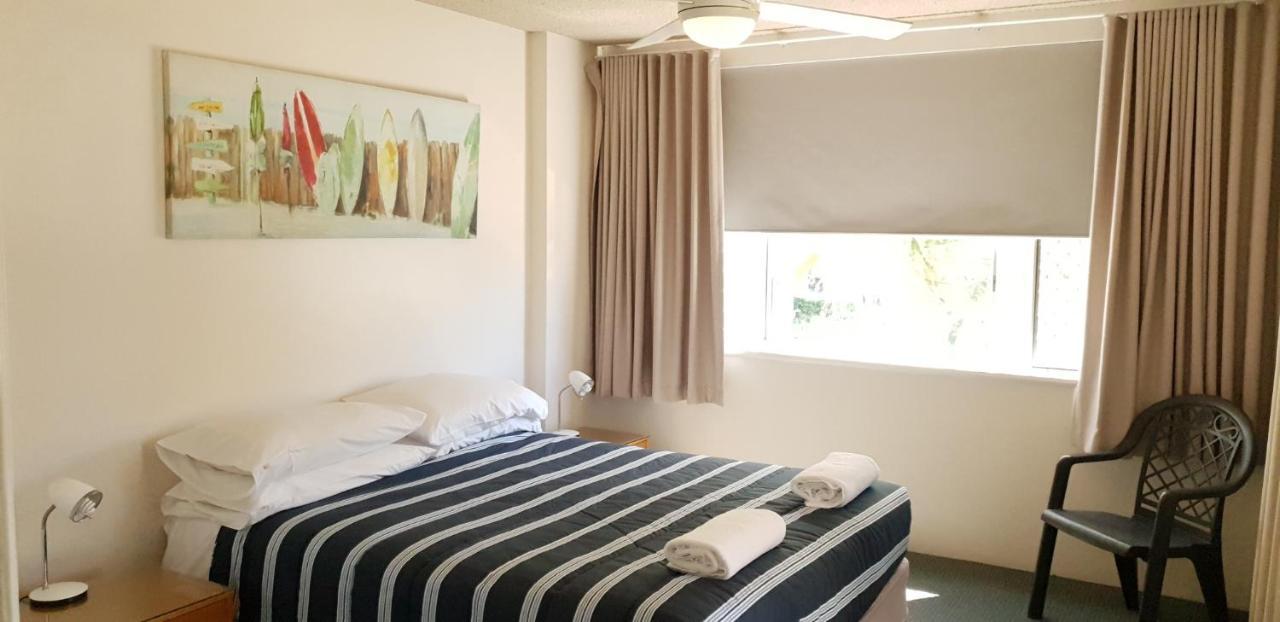 Wyuna Beachfront Holiday Apartments Gold Coast Extérieur photo