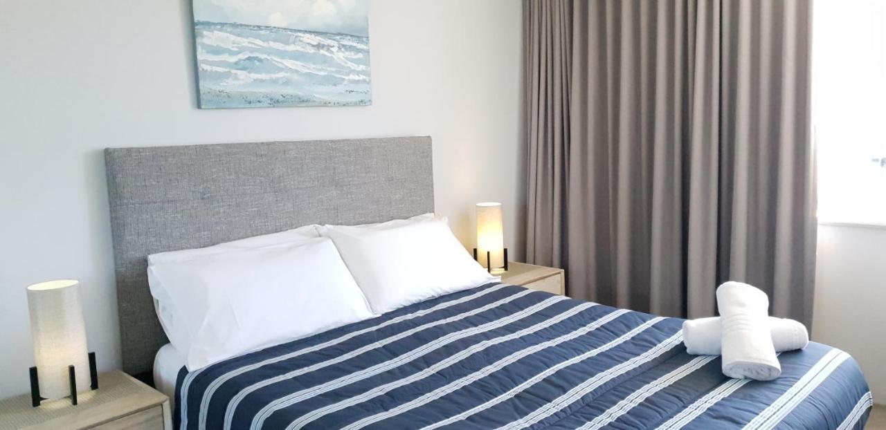 Wyuna Beachfront Holiday Apartments Gold Coast Extérieur photo