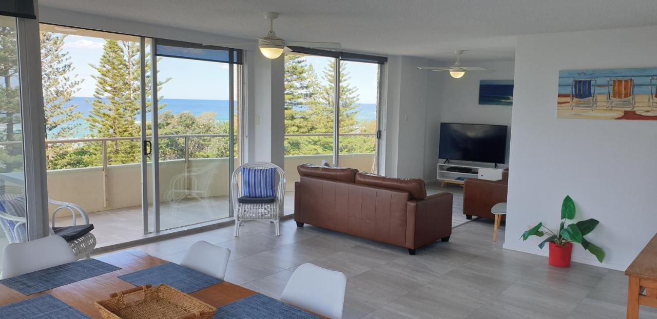 Wyuna Beachfront Holiday Apartments Gold Coast Extérieur photo