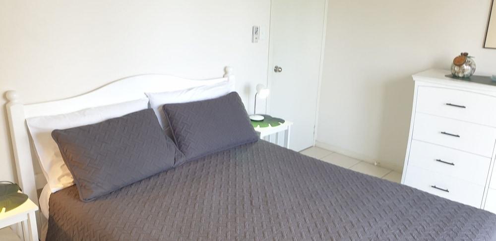 Wyuna Beachfront Holiday Apartments Gold Coast Extérieur photo