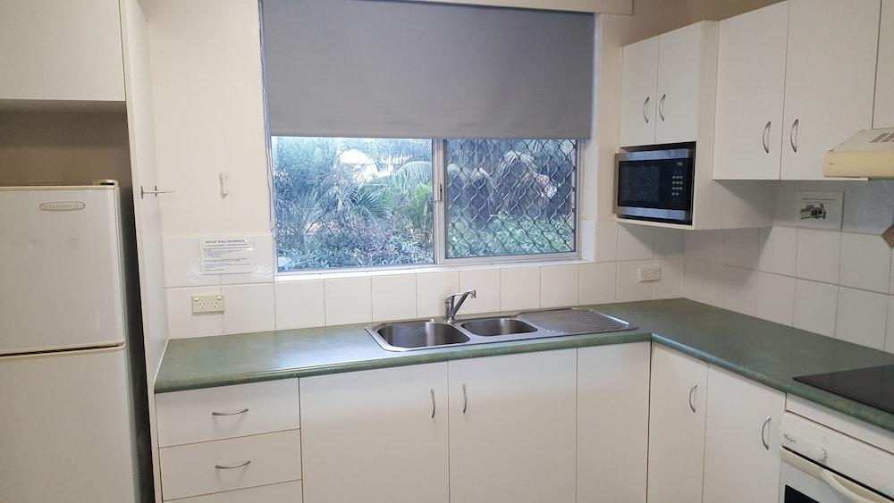Wyuna Beachfront Holiday Apartments Gold Coast Extérieur photo