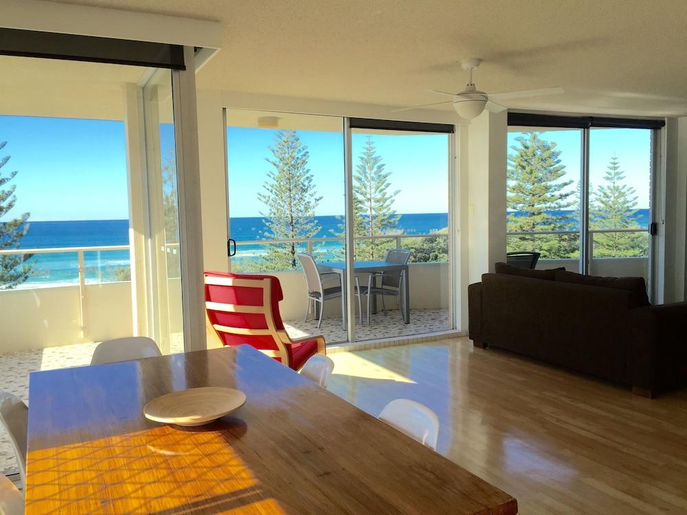 Wyuna Beachfront Holiday Apartments Gold Coast Extérieur photo