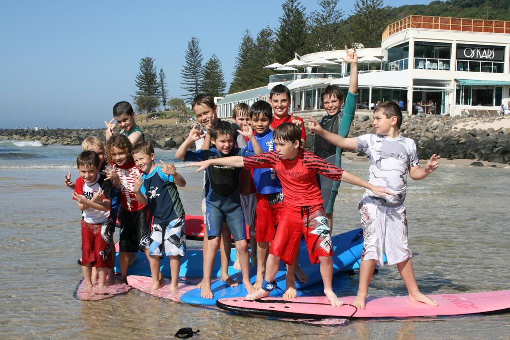 Wyuna Beachfront Holiday Apartments Gold Coast Extérieur photo